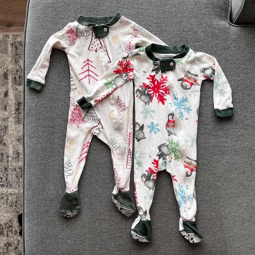 Pair of Burt’s Bees Snug Fit Christmas Footies 3-6m